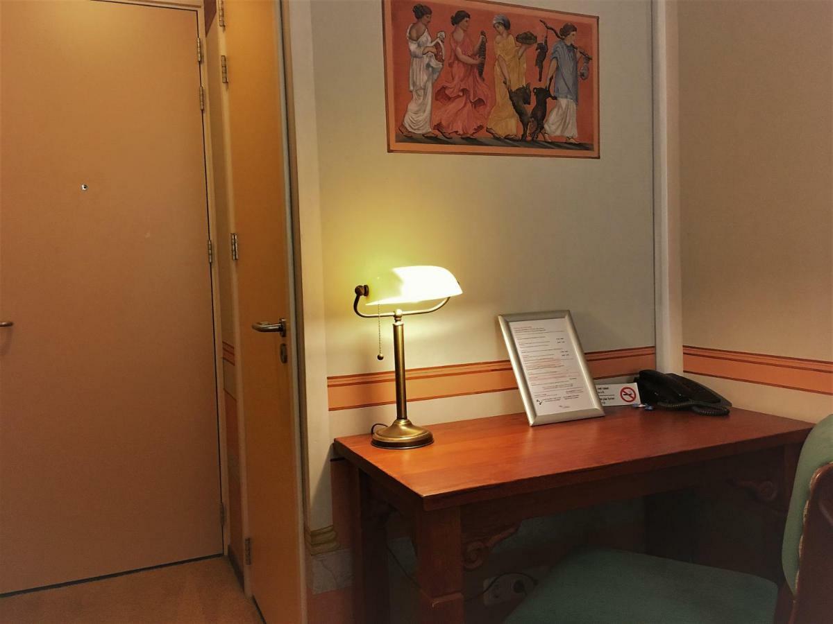 Hotel Courage ネイメーヘン エクステリア 写真